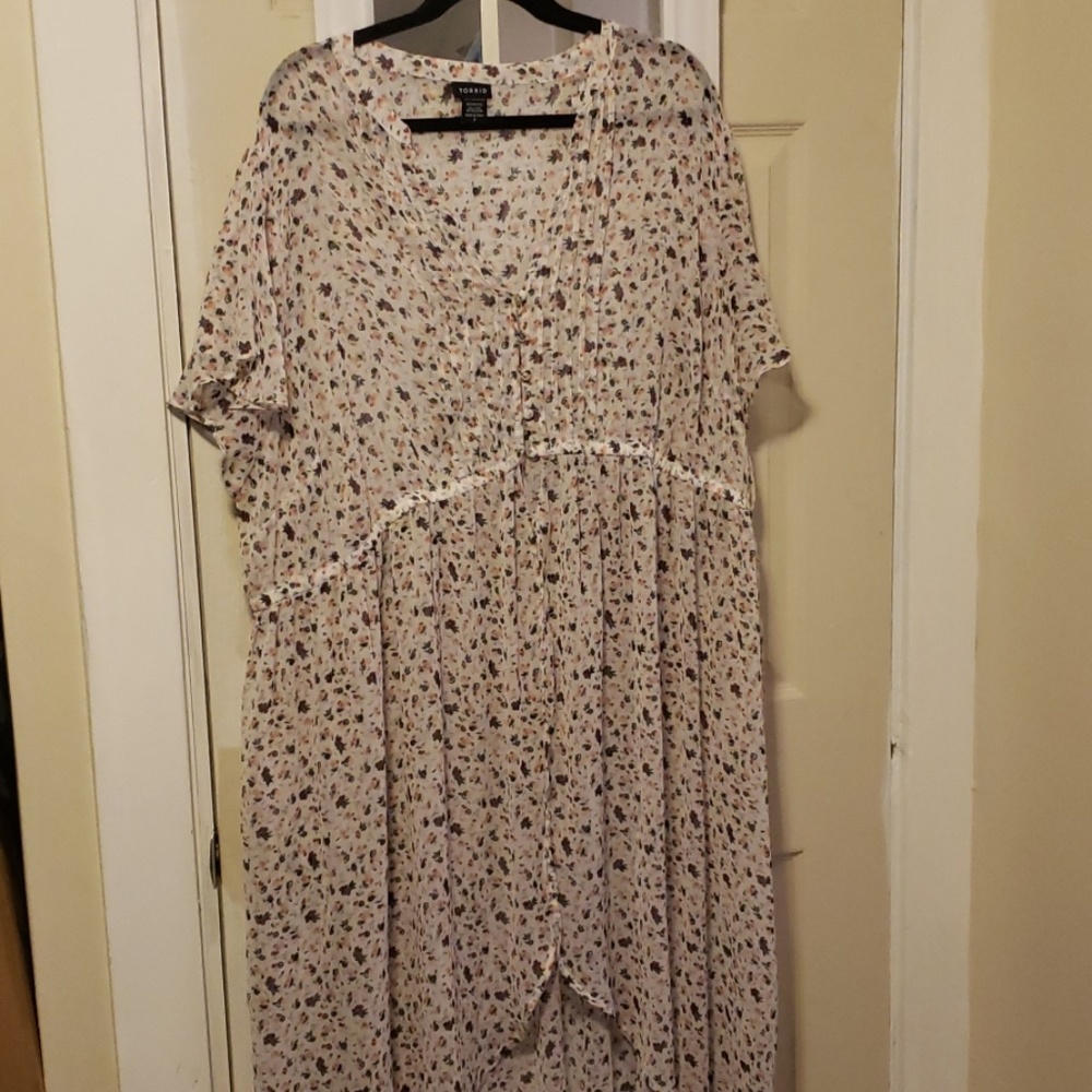 Torrid floral sheer high low top